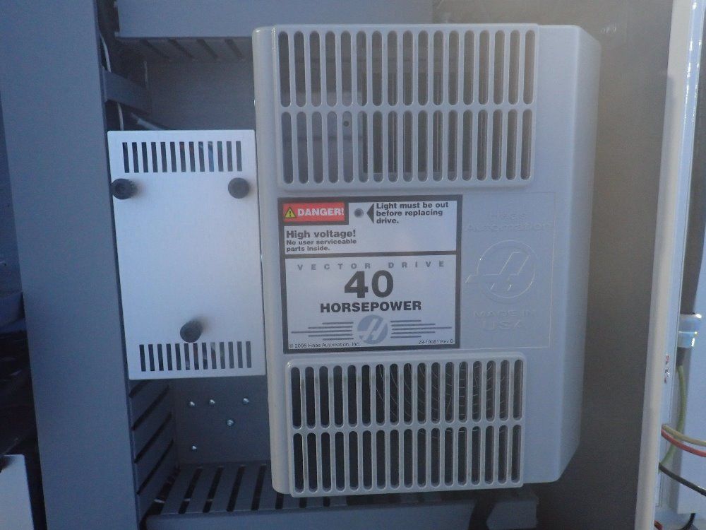 Haas Cnc Vertical Machining Center - Vf-1