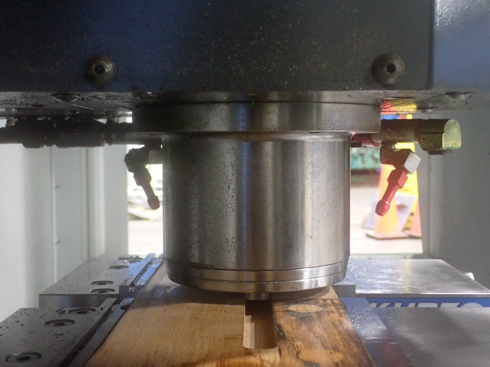 Haas Cnc Vertical Machining Center - Vf-1