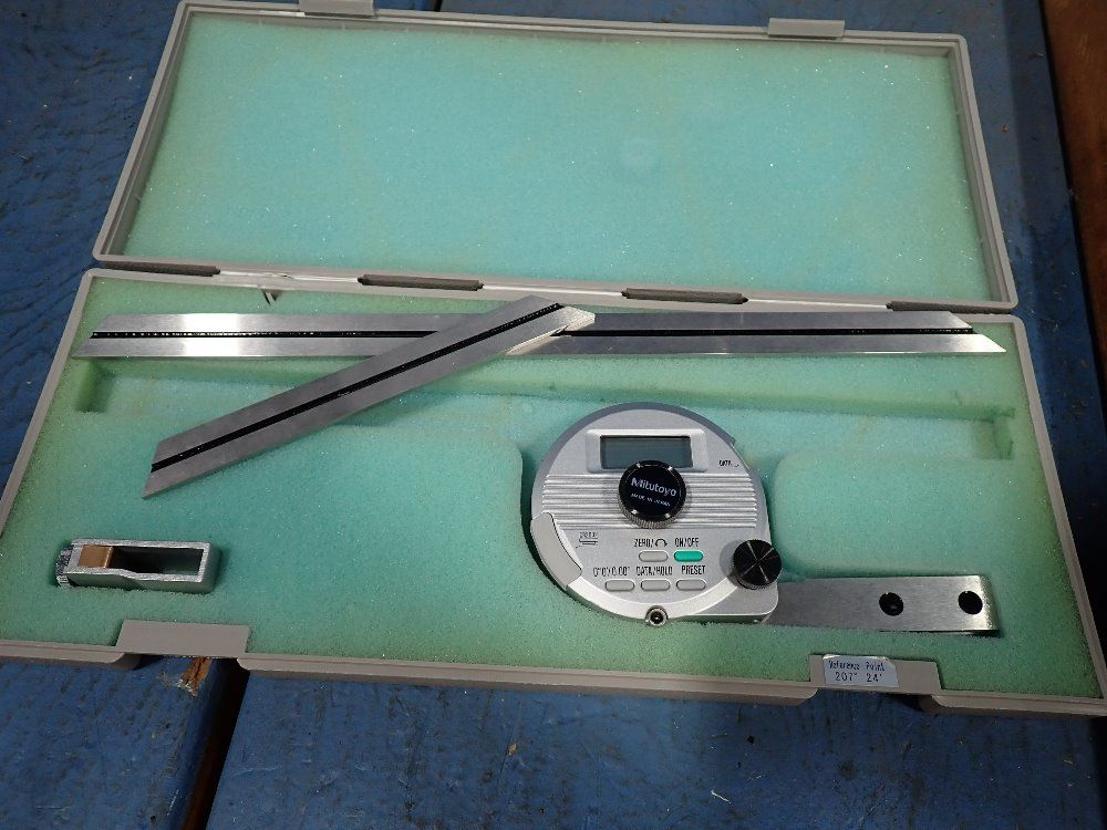 Mitutoyo Digital Protractor