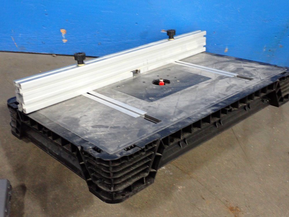 Husky 1500# Router Table