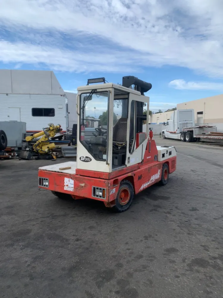 Fantuzzi 7,000 Lbs Side Loader Forklift