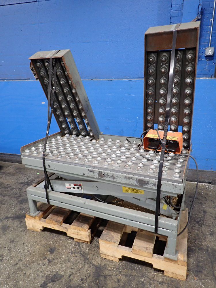 American Lifts 2200 Lbs Lift