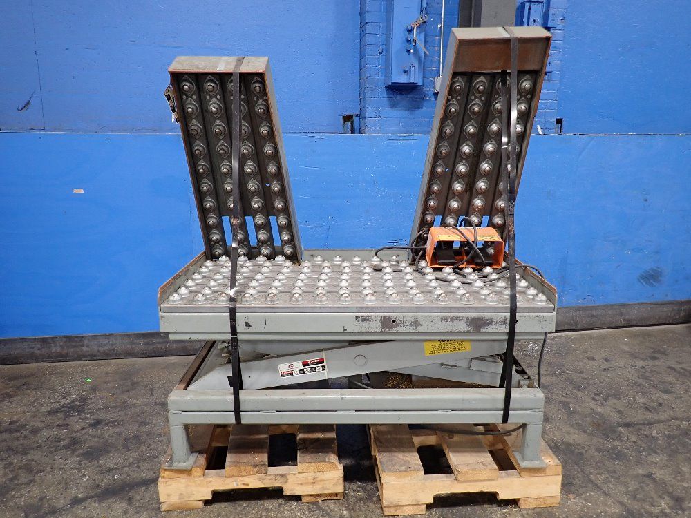 American Lifts 2200 Lbs Lift