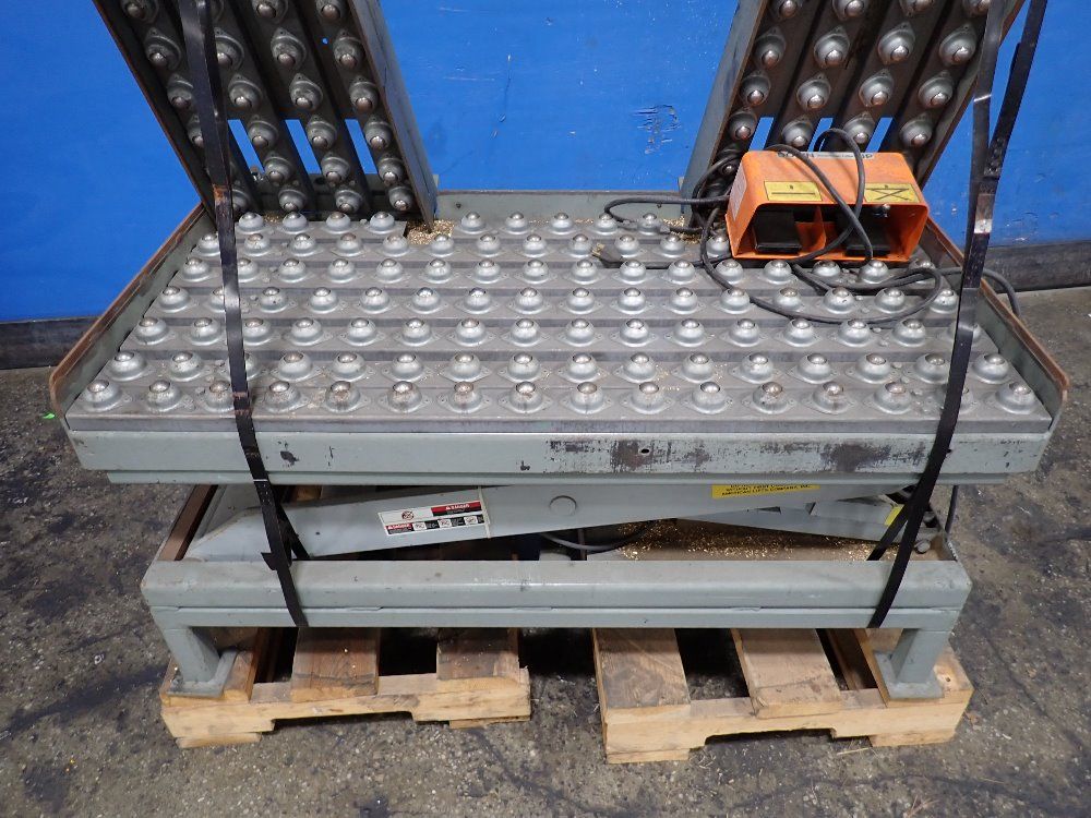 American Lifts 2200 Lbs Lift