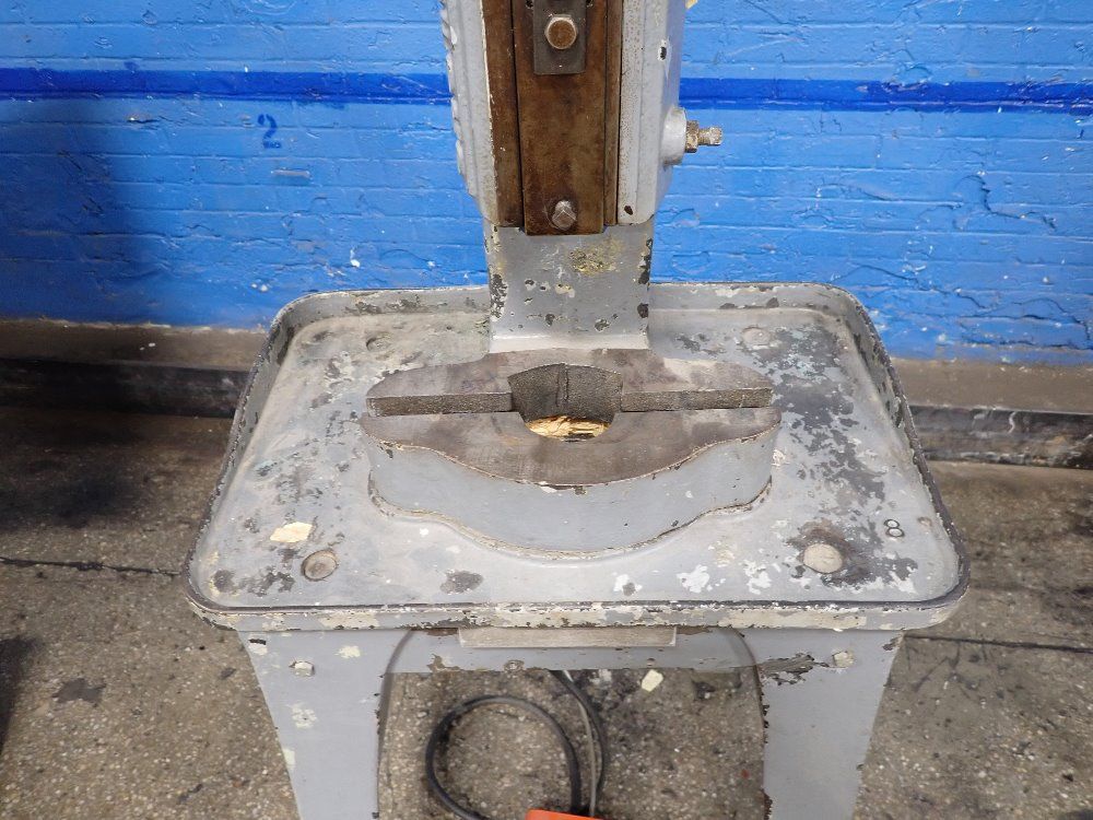 Royersford 6" X 12" Kick Press