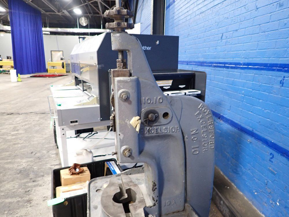 Royersford 6" X 12" Kick Press