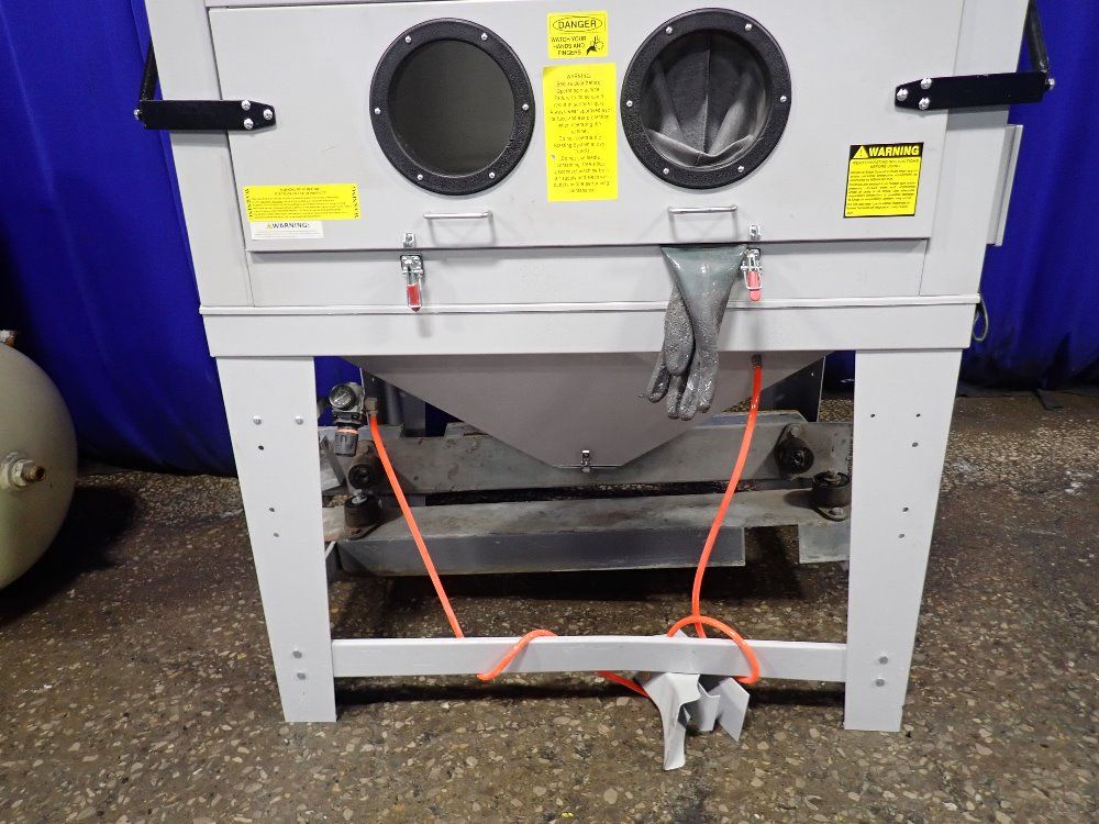 Abrasive Blast Blast Cabinet