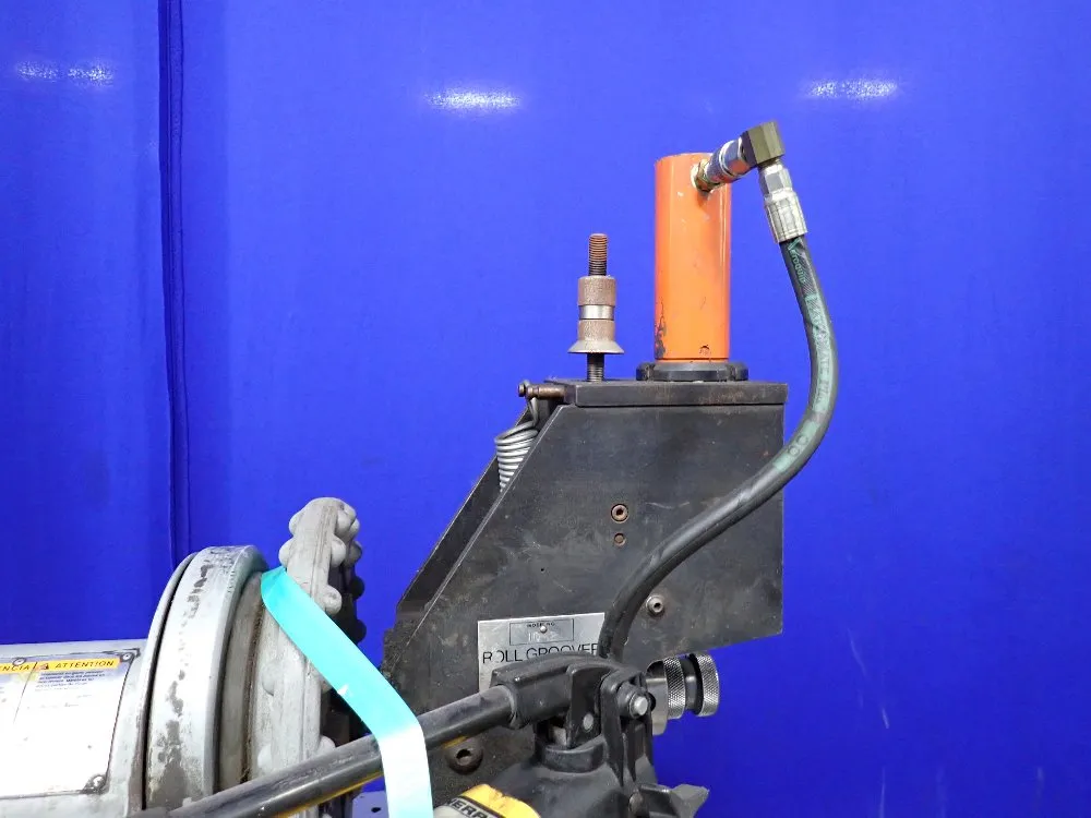 Ridgid Pipe Threader - 300-t2