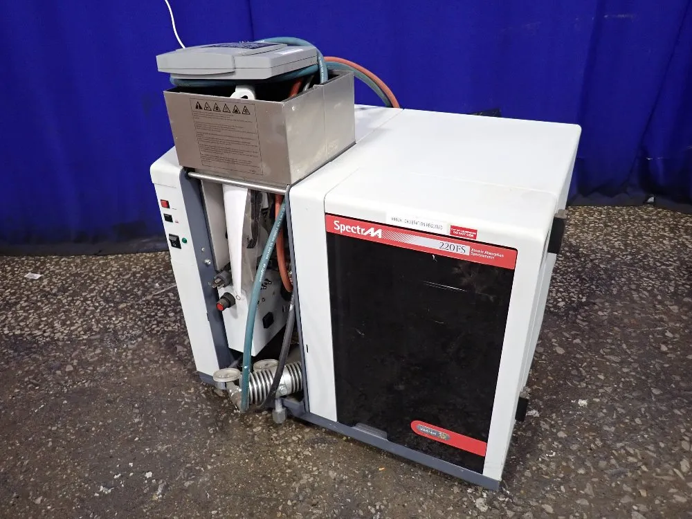 Spectraa Atomic Absorption Spectometer - 220fs