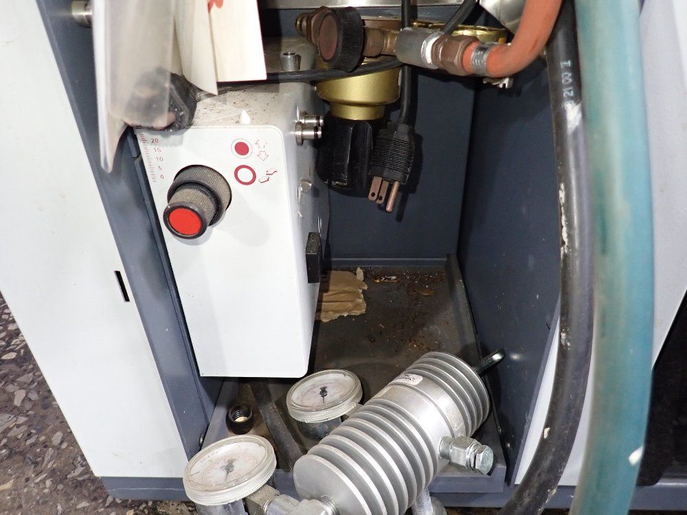 Spectraa Atomic Absorption Spectometer - 220fs