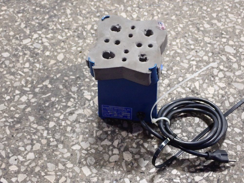 Scientific Industries 5" X 5" Mixer - G-560