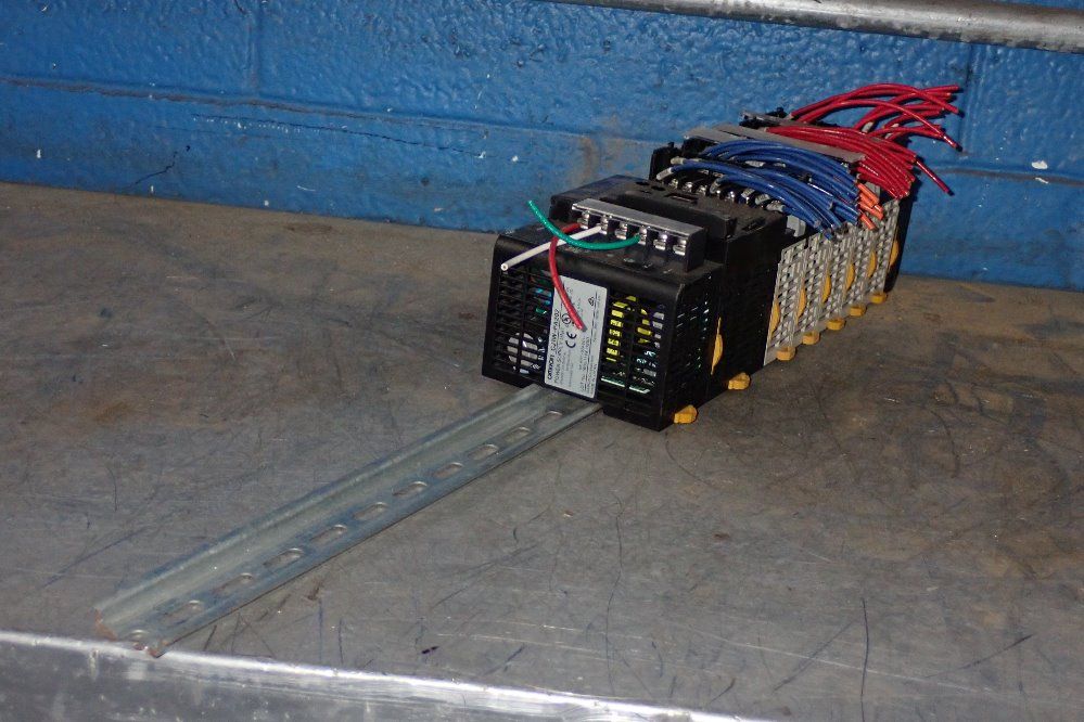 Omron 50va Programmable Controller / Plc - Cjwpa202