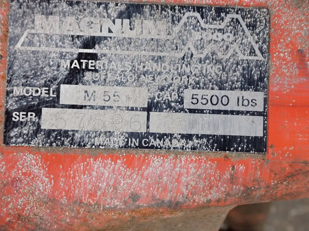 Magnum 5000 Lbs Pallet Jack - M55