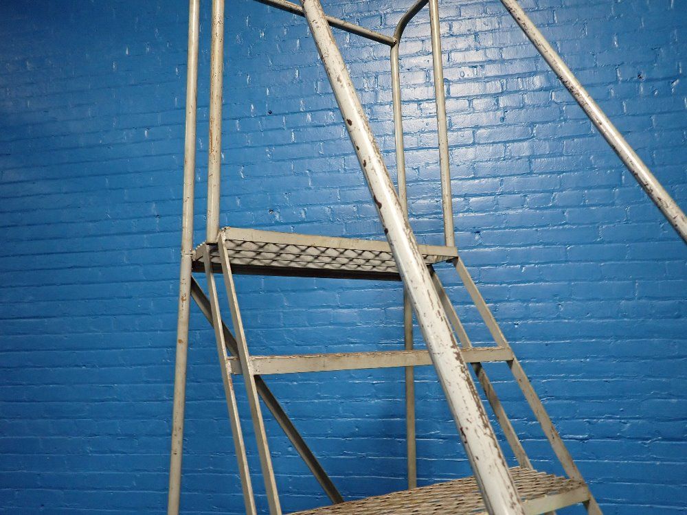 Cotterman 8 Steps/80" Portable Stairs