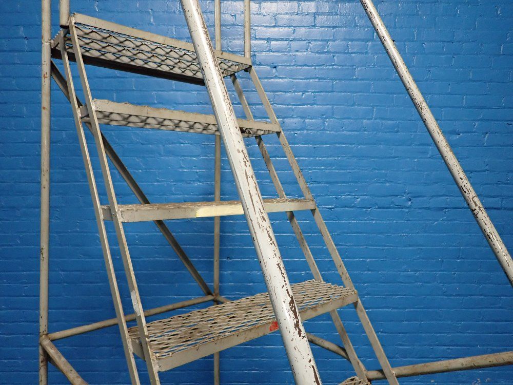 Cotterman 8 Steps/80" Portable Stairs