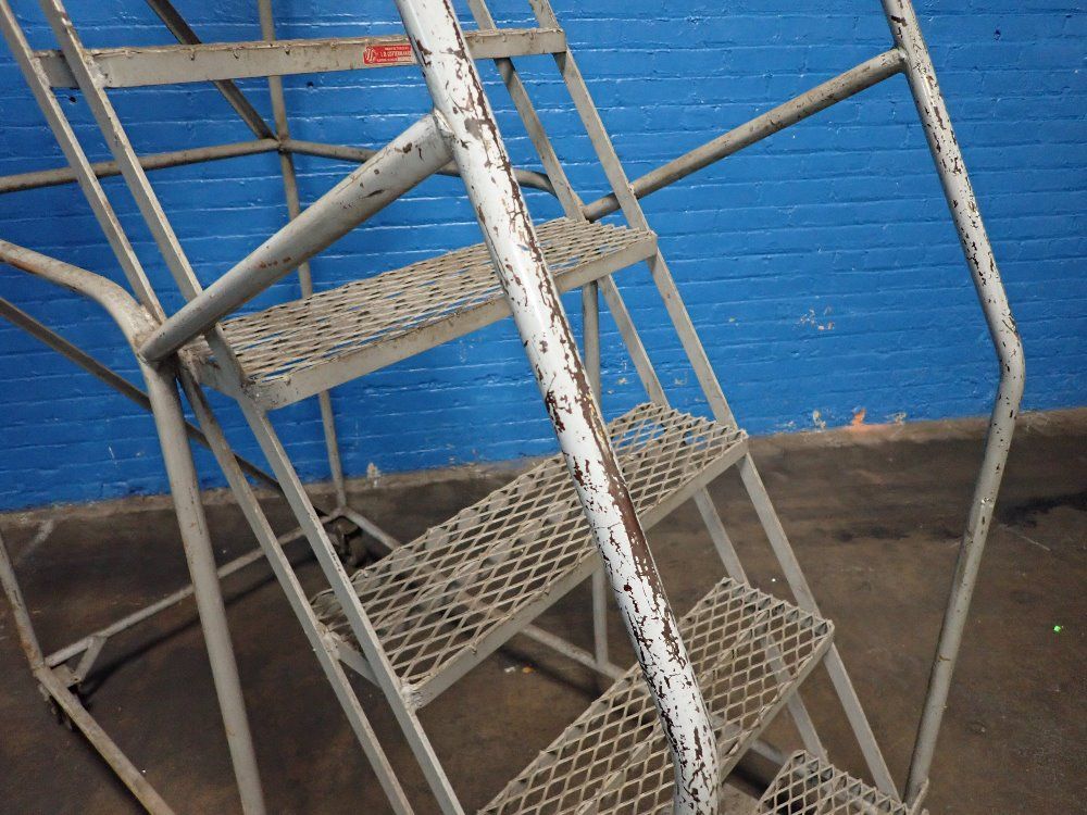 Cotterman 8 Steps/80" Portable Stairs