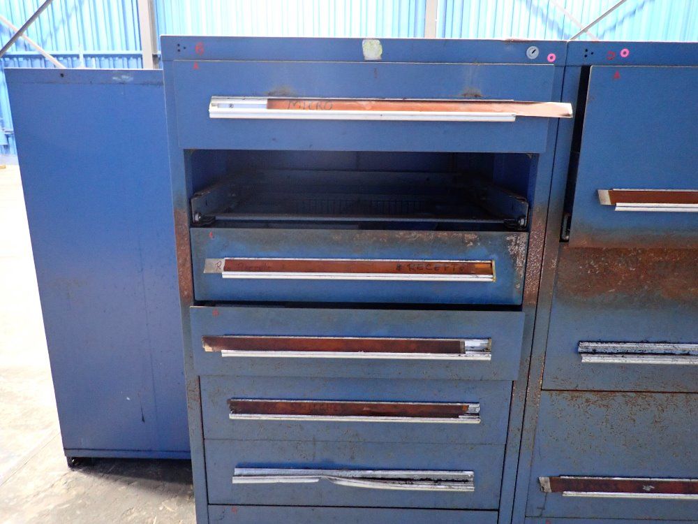 Vidmar 12 Cabinet