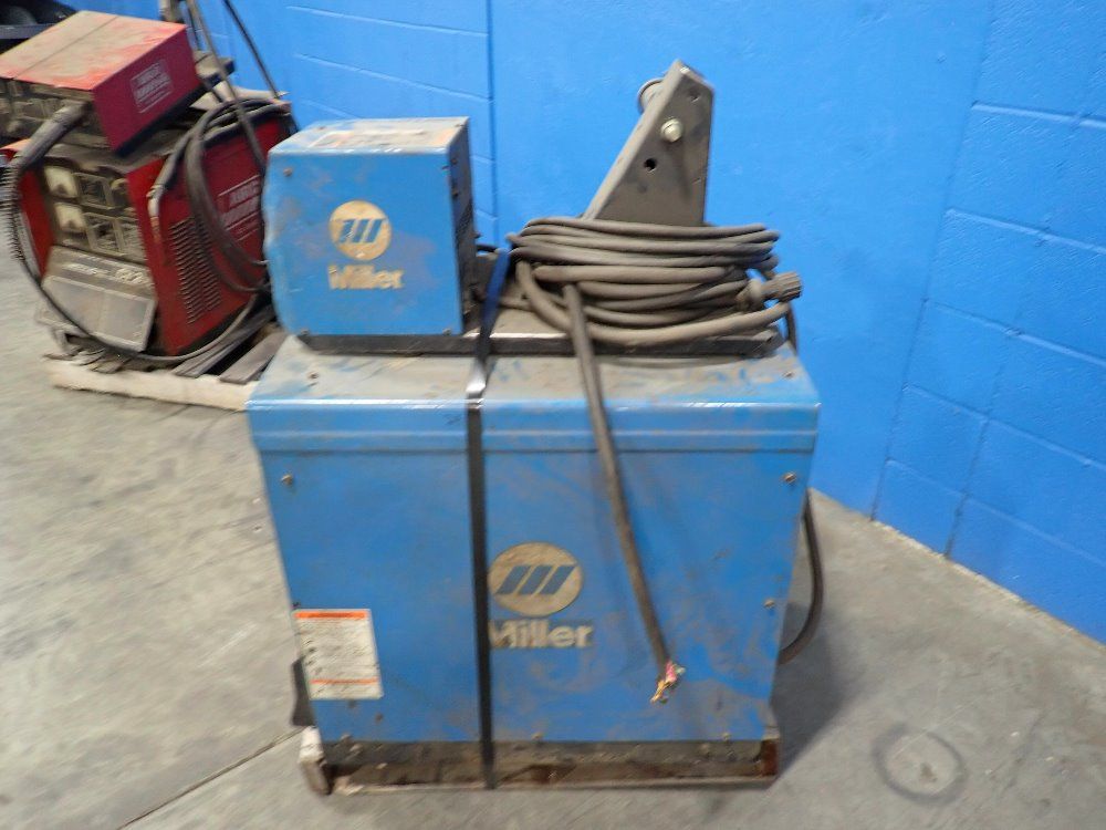 Miller Welder W/feeder - Cp-302