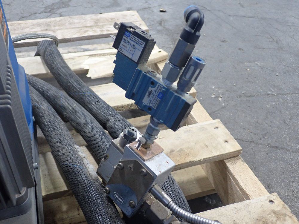 Nordson Hot Melt Adhesive Application System - Problue 10