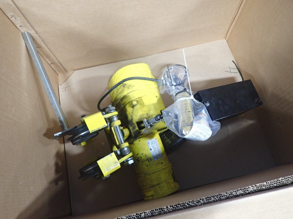 Budgit 4000lbs Hoist - Beh216