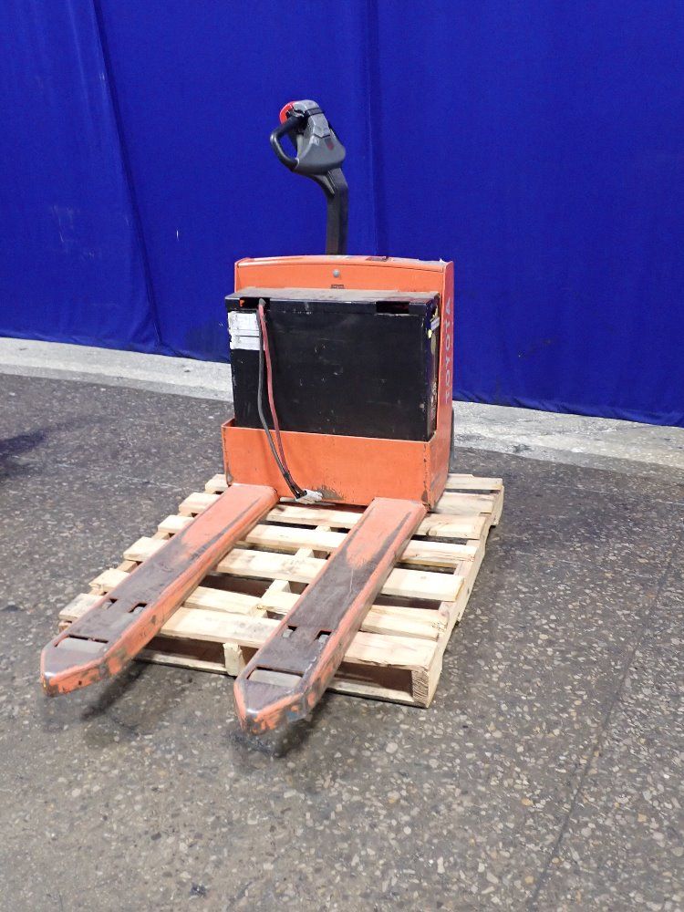 Toyota 4500 Lbs Electric Palletjack - 7hbw 23