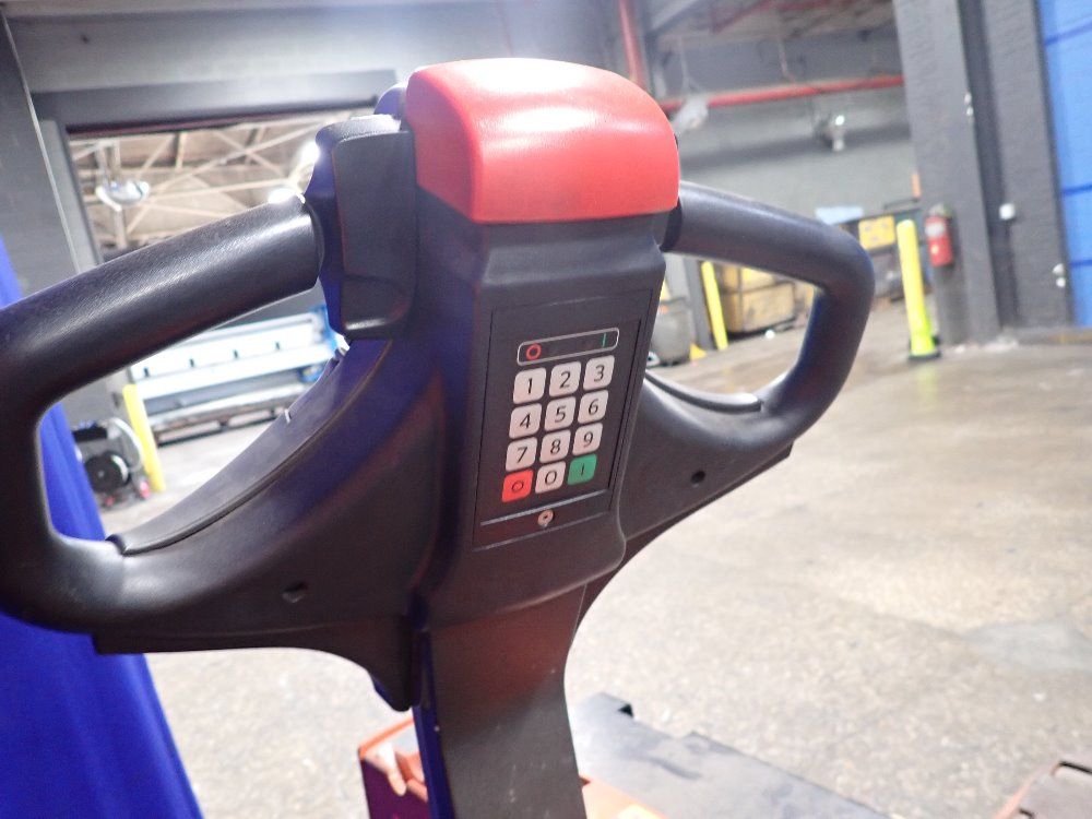 Toyota 4500 Lbs Electric Palletjack - 7hbw 23