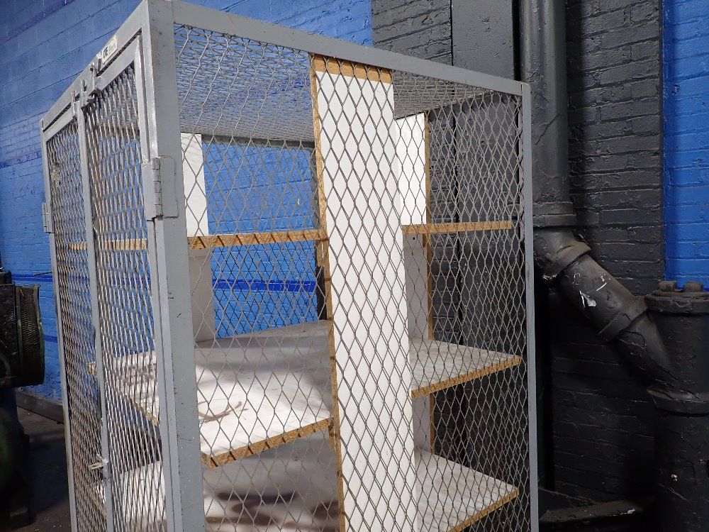 Data Transmission Essentials Inc 5 Shelves/36" X 39" X 71" Id Cabinet