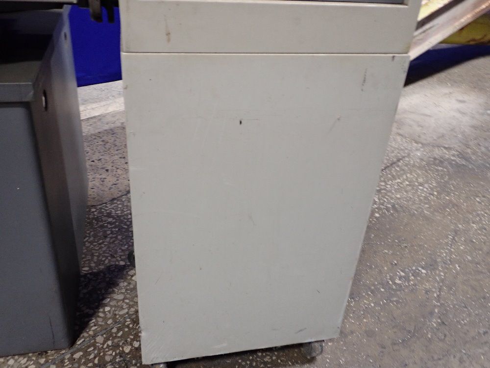 Hansvedt 19" X 24" X 11" Edm - 201