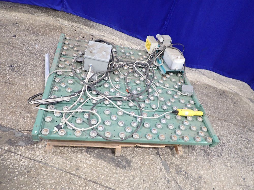 Guardians 51" X 54" Ball Transfer Lift Table