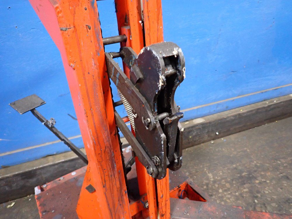 Wesco 1100 Lbs Drum Handler - Dm 1100