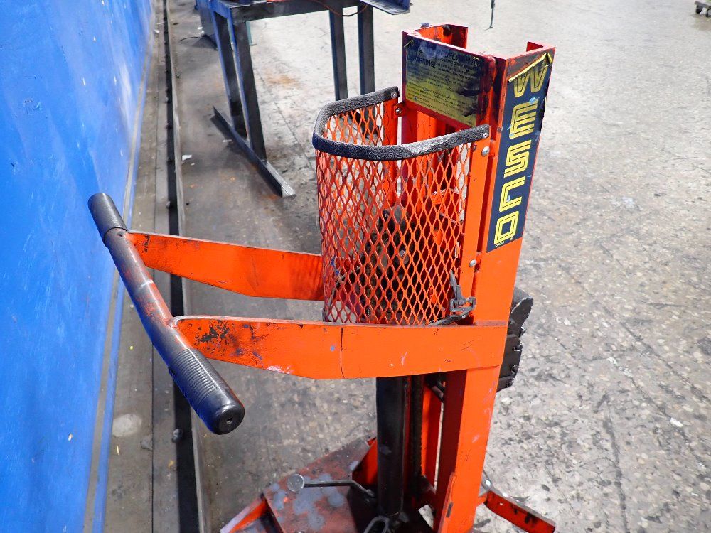 Wesco 1100 Lbs Drum Handler - Dm 1100