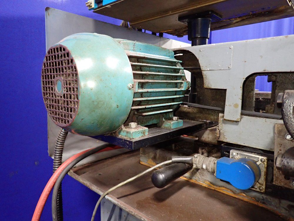 Omniturn/hardinge Cnc Lathe