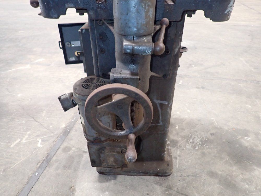 Morrison 24x27 Key Seater - K