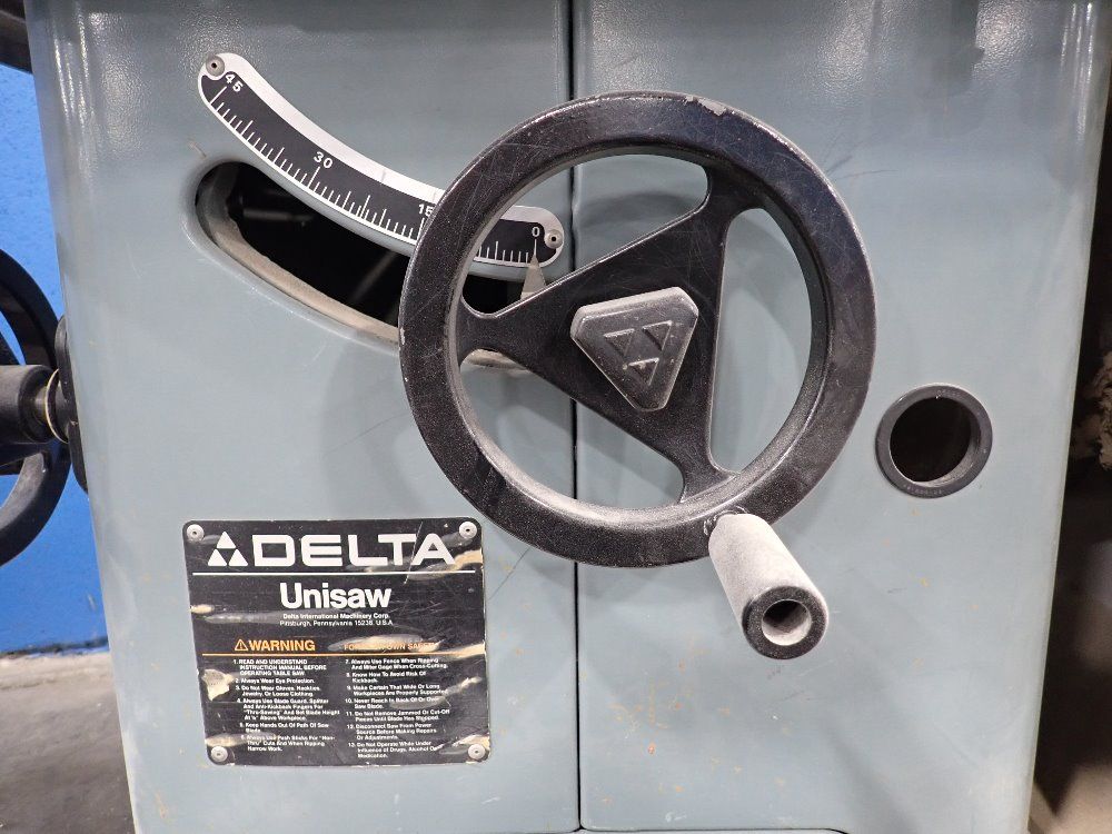 Delta International Machinery Corp. 10" Tilting Arbor Unisaw - 34-806f