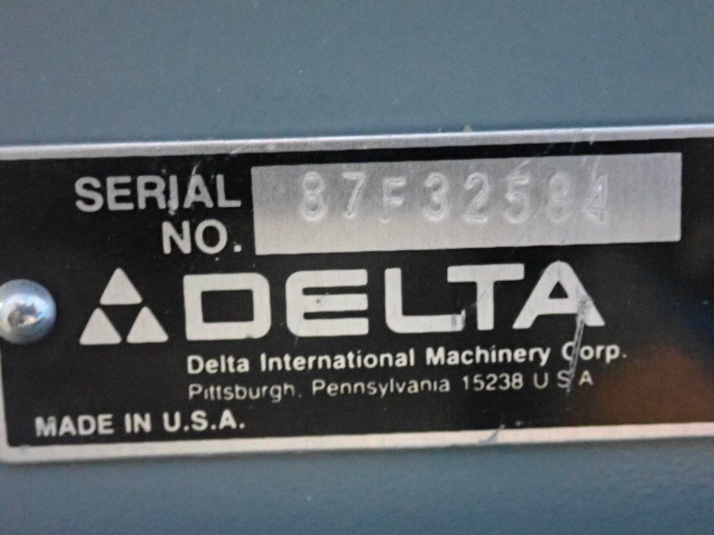 Delta International Machinery Corp. 10" Tilting Arbor Unisaw - 34-806f