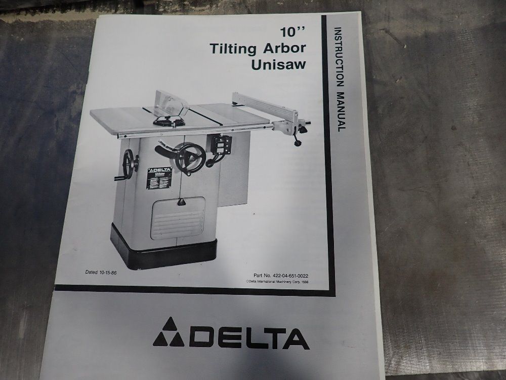 Delta International Machinery Corp. 10" Tilting Arbor Unisaw - 34-806f