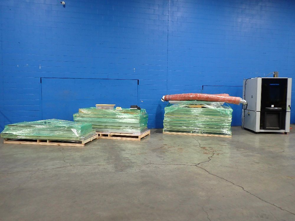 Thermotron Environmental Chamber W Heating Cooling Unit