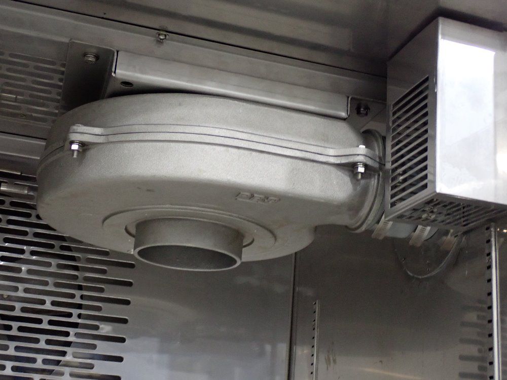 Thermotron Environmental Chamber W Heating Cooling Unit