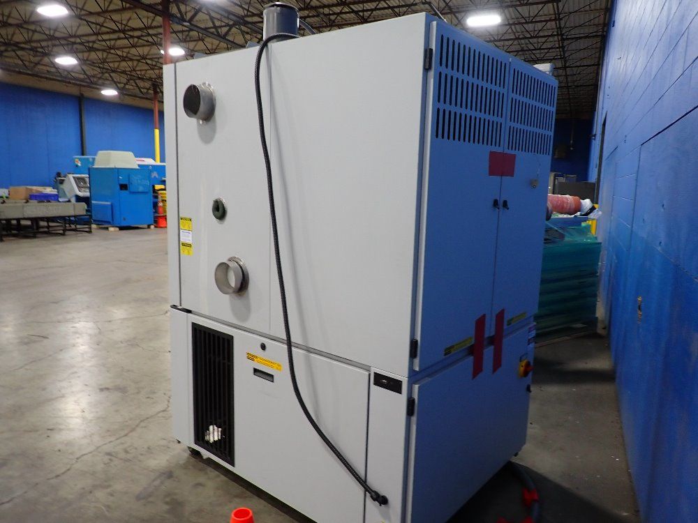 Thermotron Environmental Chamber W Heating Cooling Unit