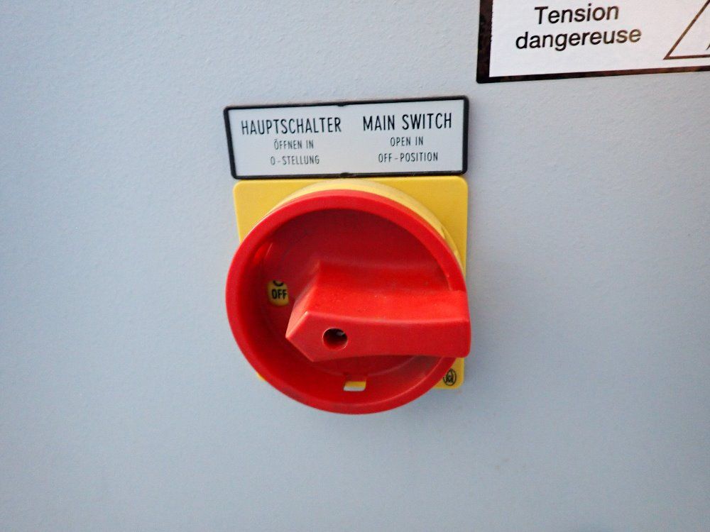 Thermotron Environmental Chamber W Heating Cooling Unit