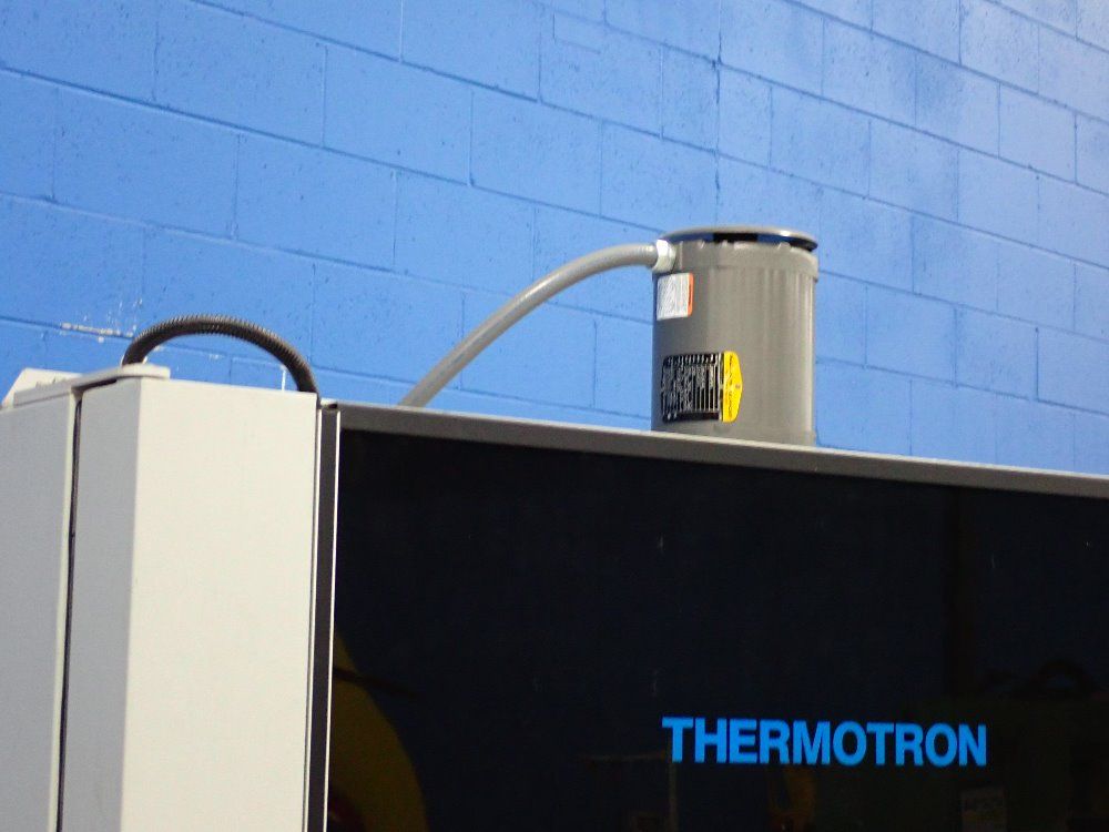 Thermotron Environmental Chamber W Heating Cooling Unit