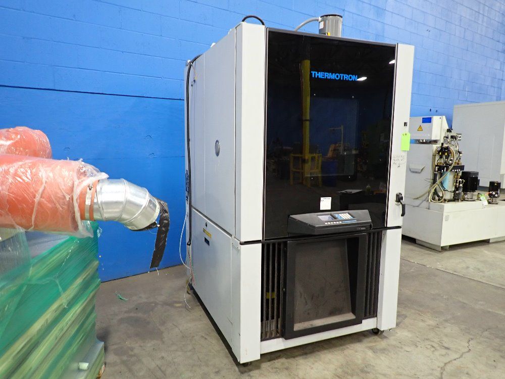 Thermotron Environmental Chamber W Heating Cooling Unit