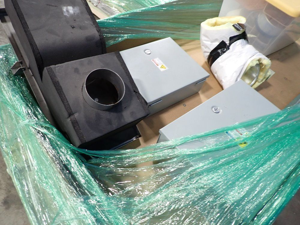 Thermotron Environmental Chamber W Heating Cooling Unit