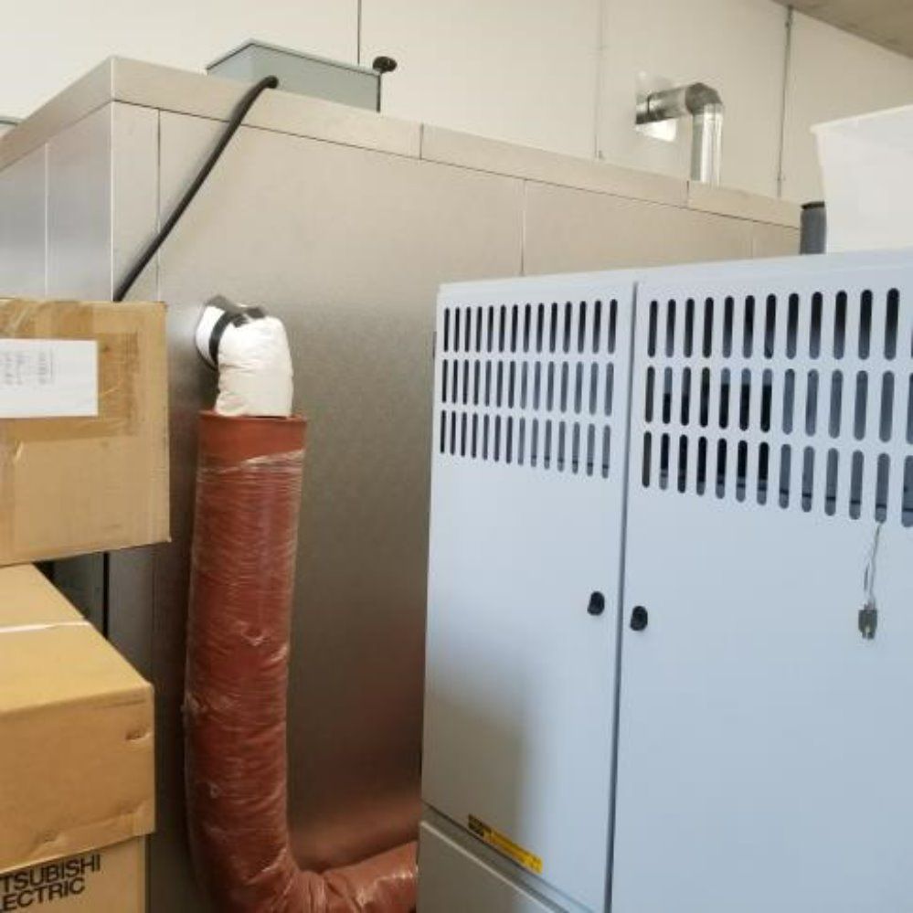 Thermotron Environmental Chamber W Heating Cooling Unit