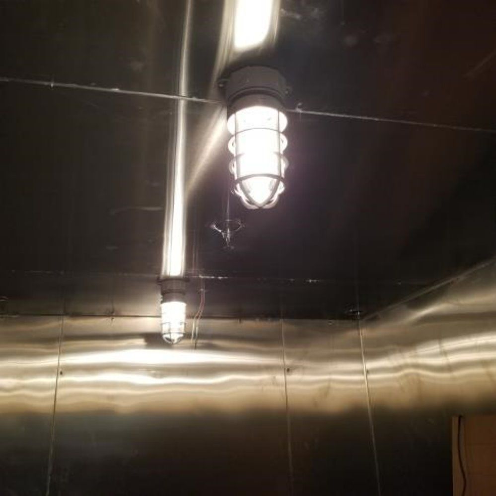 Thermotron Environmental Chamber W Heating Cooling Unit