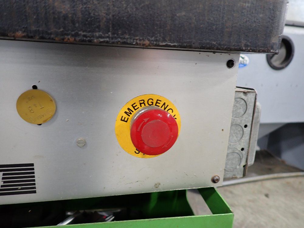 Fim 4mm Corner Notcher - Goal 200/4