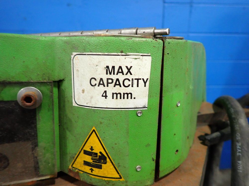 Fim 4mm Corner Notcher - Goal 200/4