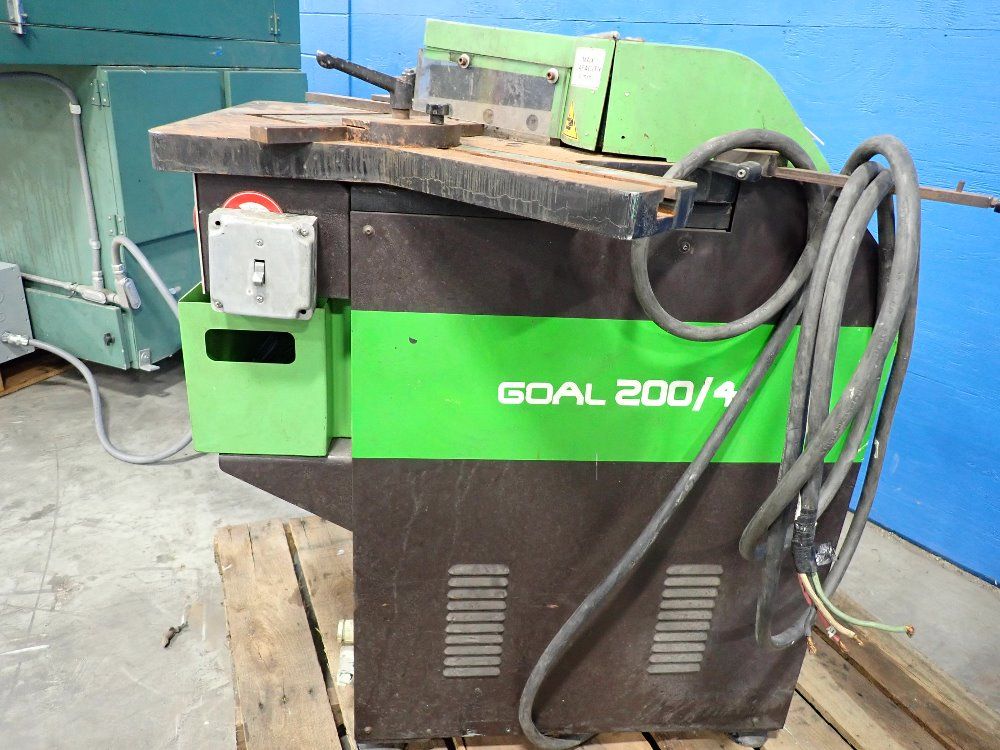 Fim 4mm Corner Notcher - Goal 200/4