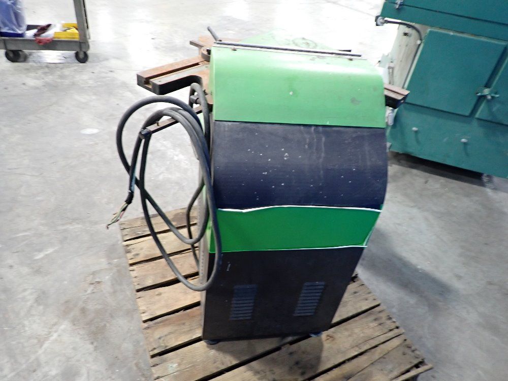 Fim 4mm Corner Notcher - Goal 200/4