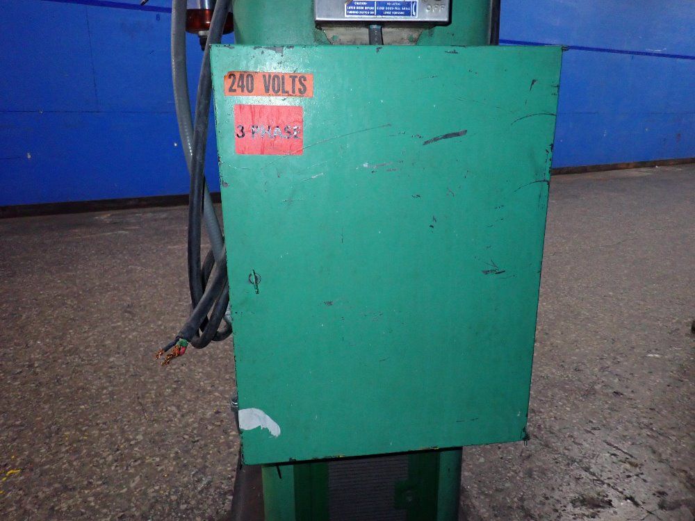 Cleveland Tapping Machine - E3u